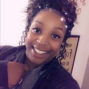 Meet your Posher, Andreaia